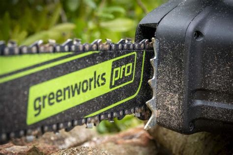 Greenworks Pro 60V Battery-Powered 16-Inch Chainsaw Review - PTR