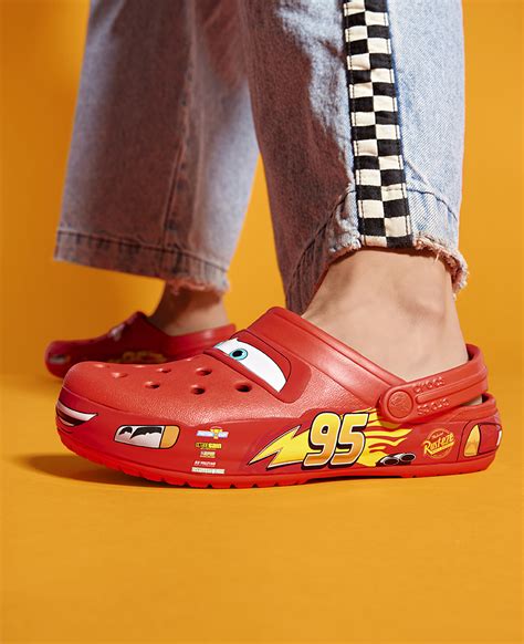 Lightning McQueen Crocs - lagoagrio.gob.ec