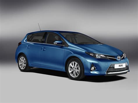 2013 Toyota Auris Hybrid to debut in Paris