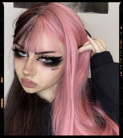 GRUNGE | Goth eye makeup, Punk makeup, Emo makeup