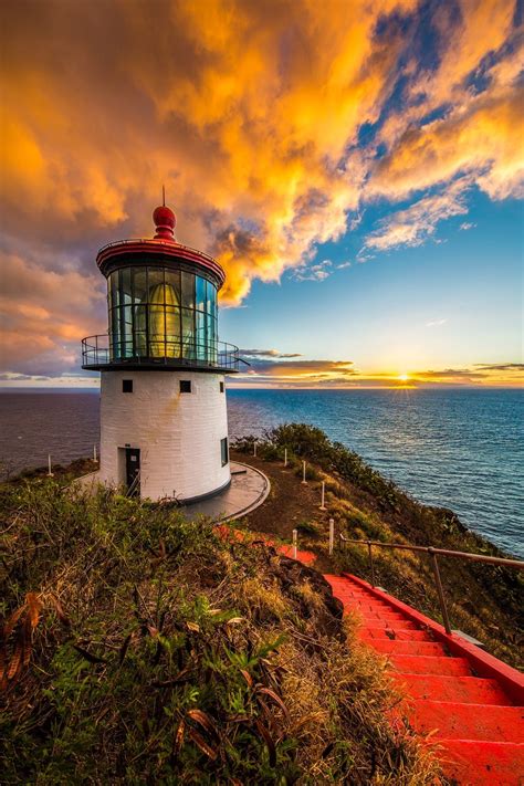 Sunrise at the Makapu'u Lighthouse on Oahu by Shane Myers | Lighthouse pictures, Beautiful ...