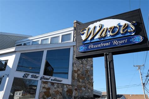 WAVES OCEANFRONT RESORT (Old Orchard Beach, Maine) - Resort Reviews, Photos, Rate Comparison ...