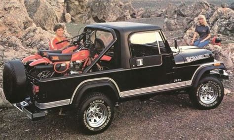 Jeep Scrambler (CJ-8) Review: History, Features & Specifications