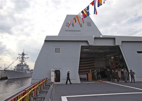 Uss Zumwalt Interior