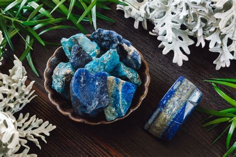 Throat Chakra Stones: 8 Healing Crystals to Clear Blockage from Vishuddha - Fitsri Yoga