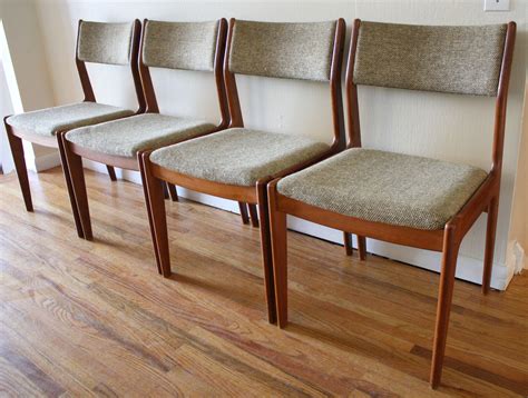 Mid Century Modern Danish Dining Chairs - Set of 4 | Midcentury modern dining chairs, Mid ...