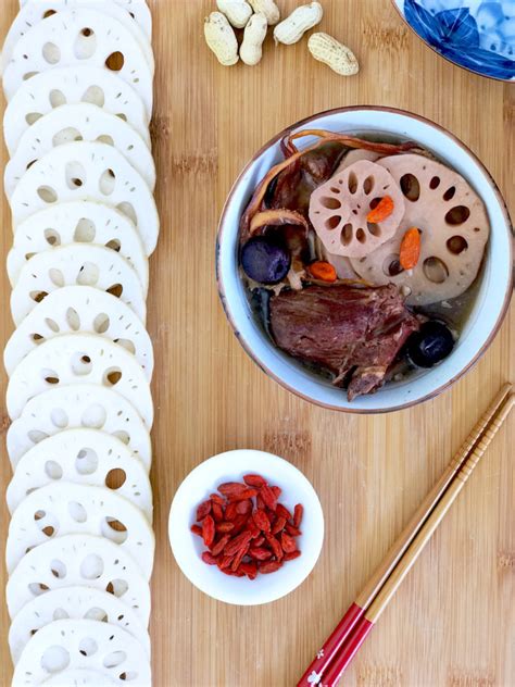 Lotus Root Soup (莲藕汤） | THE BURNING KITCHEN