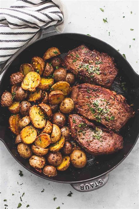 Garlic Butter Steak and Potatoes Skillet - Creme De La Crumb