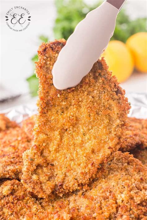 Crispy Milanesa Steak (Milanesa de Res or Beef Milanesa)