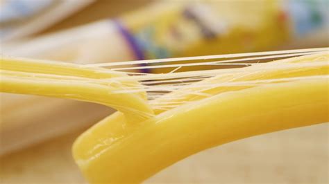 How To Eat String Cheese - Recipes.net