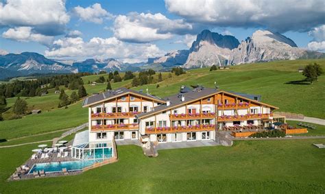 HOTEL SANTNER ALPINE SPORT & RELAX - Updated 2022 Prices & Reviews (Alpe di Siusi, Italy)