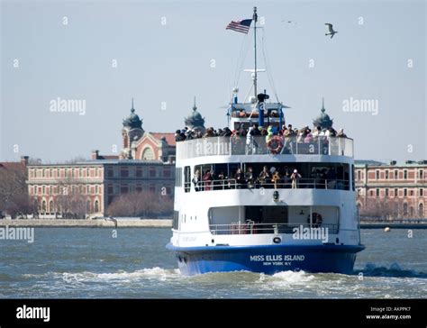 Ellis Island ferry Stock Photo - Alamy