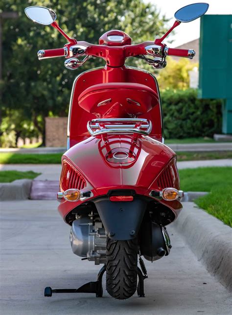 Vespa 946 Red 125 2024, Philippines Price, Specs & Official Promos | MotoDeal