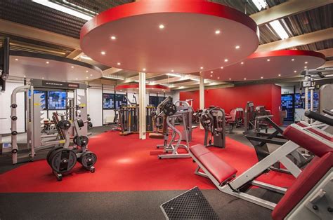 Innovative spacial layouts are crucial! Gym #InteriorDesign at Absolutely Fitness in Slough ...