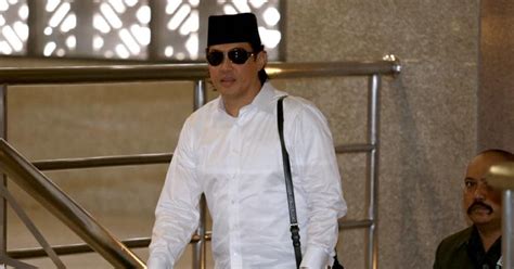 La politica es la politica: Ashbury alumnus and son of Taib Mahmud ordered to pay $9.4 million ...