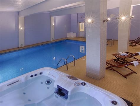 Indoor Pool and Hot Tub for Relaxation at Luccombe Hall Hotel, Isle of Wight - Luccombe Hall Hotel