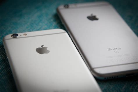 Apple Confirms It Slows Down Old iPhones As Their Batteries Age ...