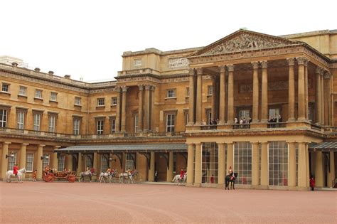 Where Did The British Monarchy Live Before Buckingham Palace - Clifton Salazar