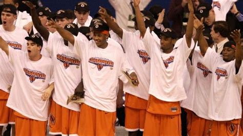 Syracuse wins national championship lead by carmelo anthony in 2003 ...