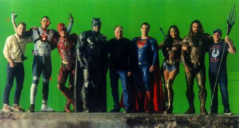 “Justice League” Behind-the-Scenes Featurette and Deleted Scene - Superman Homepage