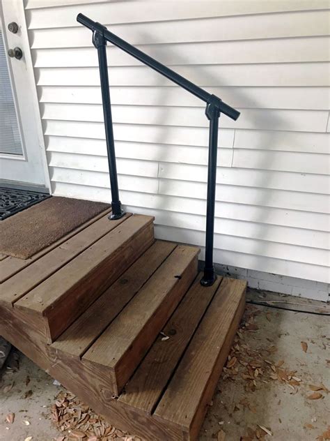 21+ DIY Deck Railing Ideas for Your Home | Outdoor handrail, Outdoor stair railing, Outdoor stairs