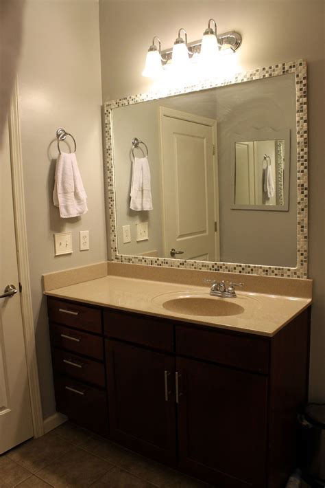 Diy Mirror Frame Bathroom : 10+ DIY ideas for how to frame that basic ...