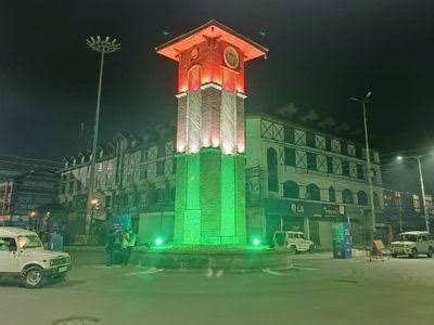 Srinagar's Iconic clock tower at Lal Chowk illuminated with Indian tricolour - India News Net.com