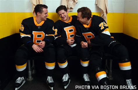 Boston Bruins Unveil New Third Jersey, Debuts Friday – SportsLogos.Net News