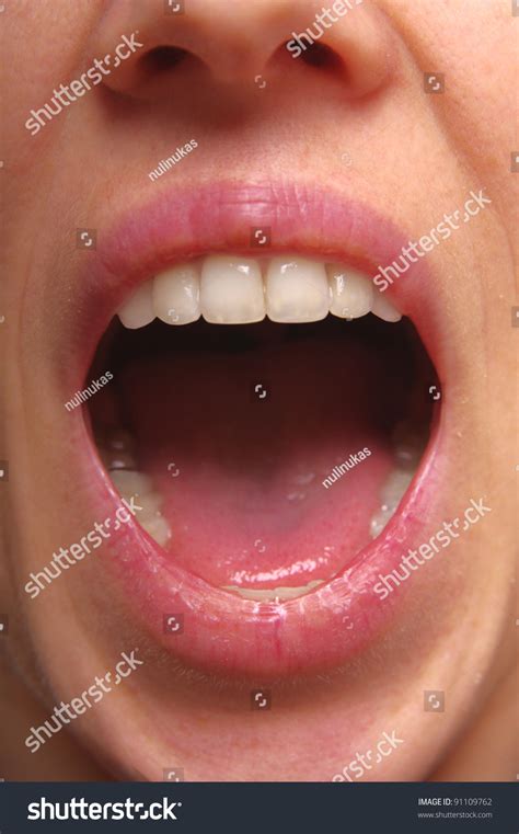 Screaming Woman Mouth Closeup Stock Photo 91109762 - Shutterstock