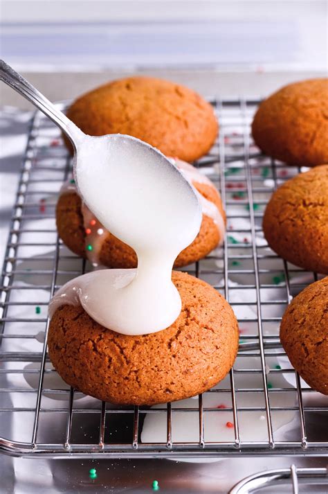 Sugar glazed lebkuchen (German Christmas cookies) - Sugar Salted