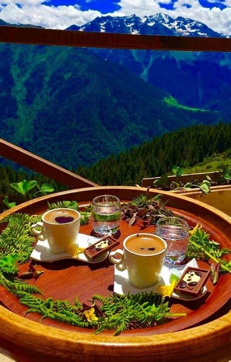 Cofee, Coffee Vs Tea, Brown Coffee, Coffee And Books, Coffee Cups, Breakfast Tea, Summer ...