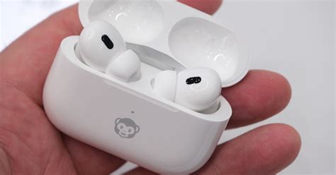 Apple's new AirPods Pro hands-on: sticking close to a winning formula - 'The Verge' News Summary ...