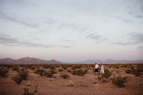 Seven Magic Mountains Sunrise Elopement | Las Vegas Elopement — Las Vegas Wedding & Elopement ...