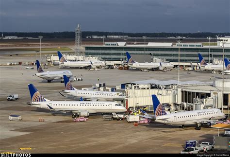 KIAH | Airport | Ramp | Daniel Mena | JetPhotos