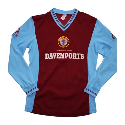 Aston Villa 1982-83 Home Kit