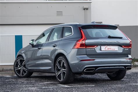 Volvo XC60 D4 R-Design (2019) Review - Cars.co.za