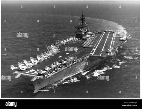 Uss constellation cv 64 hi-res stock photography and images - Alamy