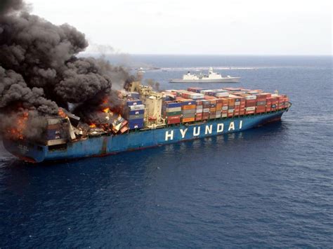 Photos: The Worst Containership Disasters in Recent History – gCaptain