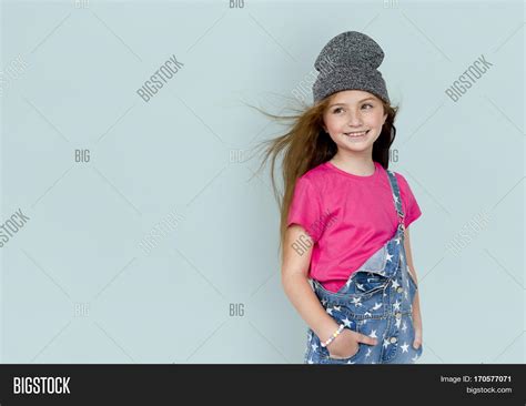 Little Girl Smiling Image & Photo (Free Trial) | Bigstock