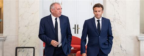 Emmanuel Macron et François Bayrou : Comment la réforme des retraites ...