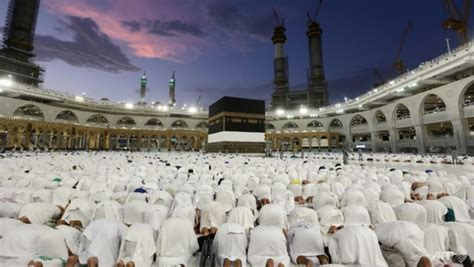 Millions head to Mecca for huge haj in Saudi heat - CNA