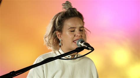 Anne-Marie continues Oz love affair with 2019 national tour