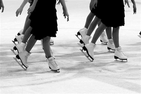 Gosh I miss synchro skating!!! | Synchronized skating, Ice skating, Ice ...