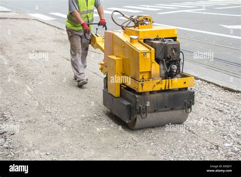 Roller Compactor Stock Photos & Roller Compactor Stock Images - Alamy