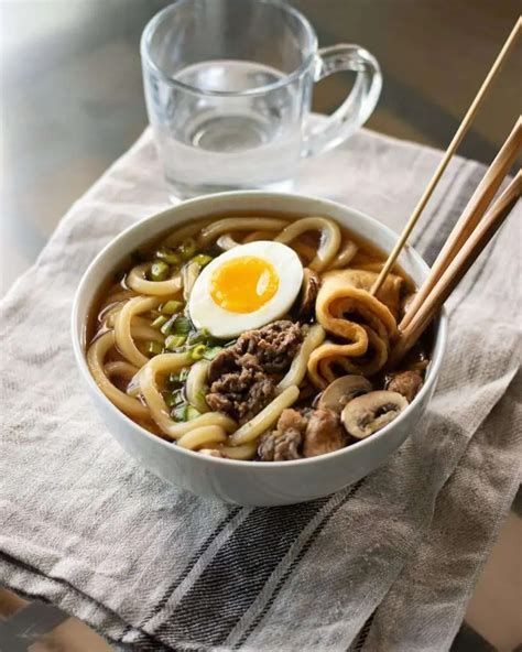 Simple Sukiyaki Beef Udon - Cookerru