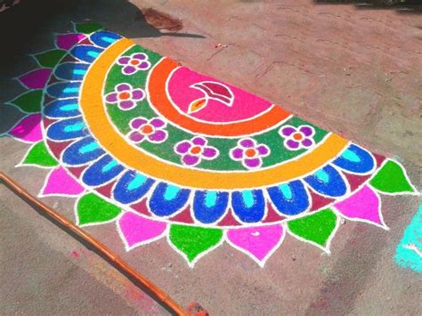 Award Winning Rangoli Designs for Diwali with Diya & Flower Themes | Rangoli designs diwali, New ...