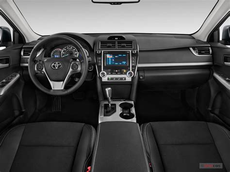 2012 Toyota Camry Interior | U.S. News & World Report