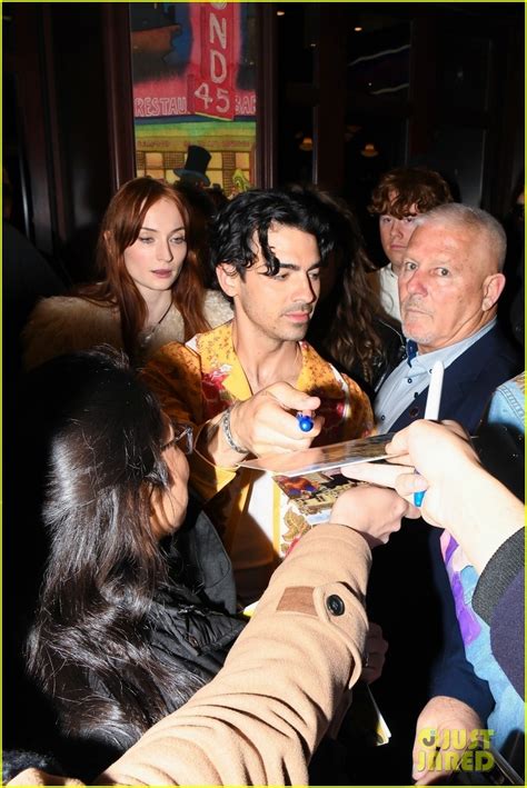 Jonas Brothers, Priyanka Chopra, Sophie Turner & Danielle Jonas Exit Marquis Theater After ...