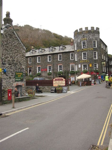 The Wellington Hotel, Boscastle © Philip Halling cc-by-sa/2.0 :: Geograph Britain and Ireland