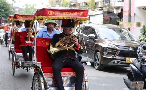 Hà Nội: đặc sắc màn trình diễn ban nhạc Quân đội Vương quốc Anh